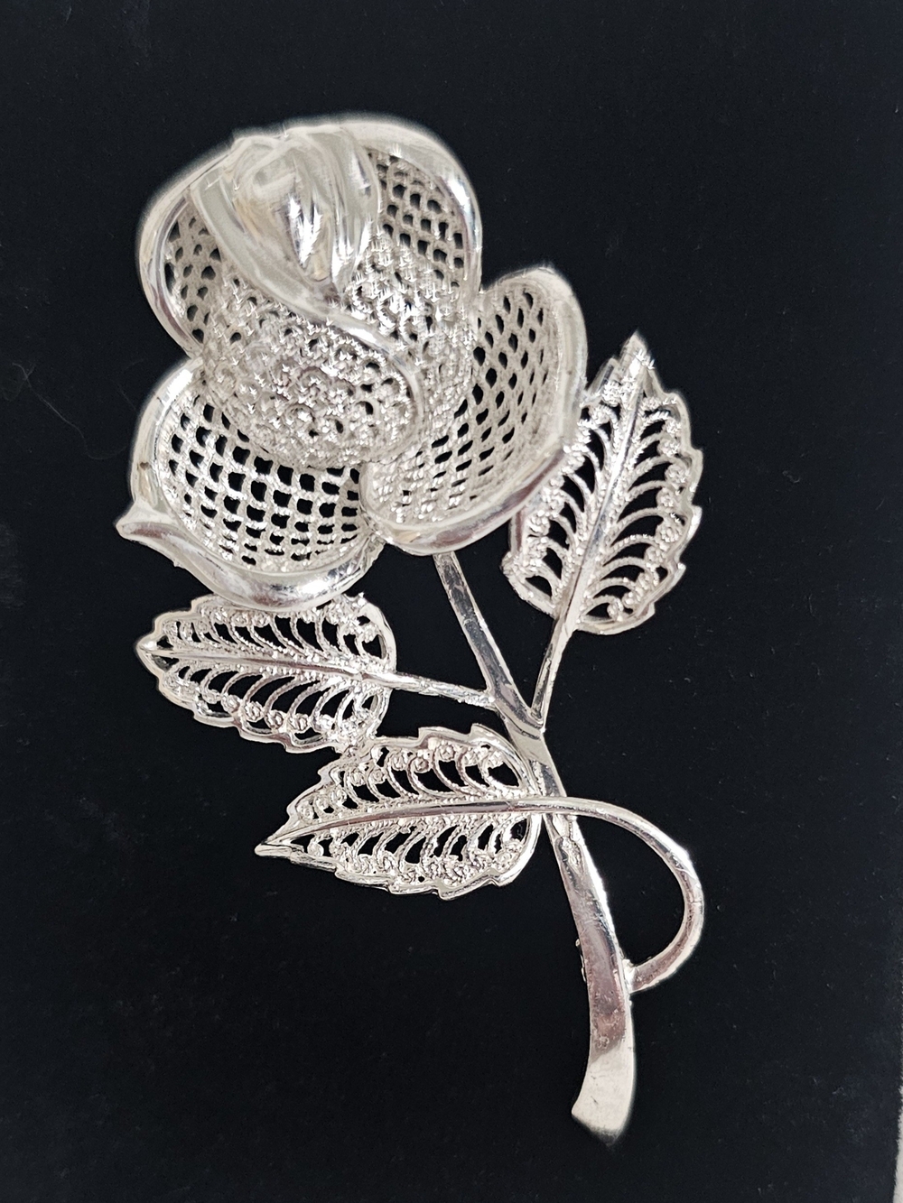 The Bloom Filigree Brooch